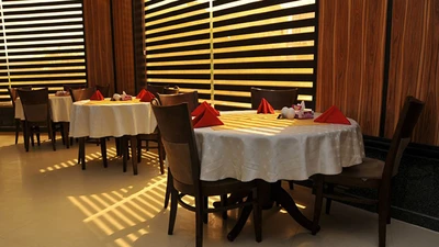 Aramesh Hotel