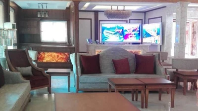 Shabaviz Hotel