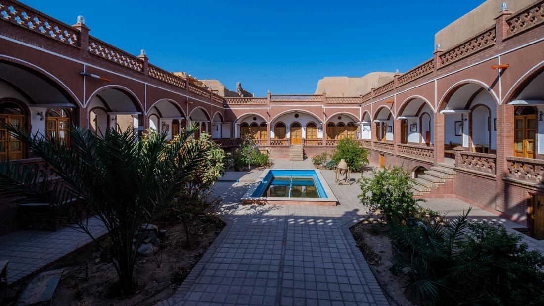 Viona Lantern Hotel