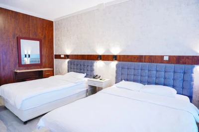 Shadi Hotel