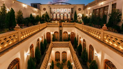 Ghasr Monshi Hotel