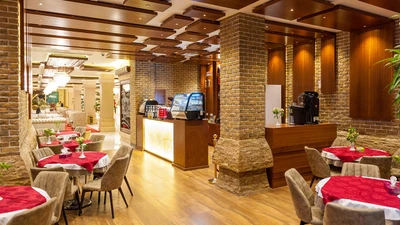 Refah Pardis Hotel