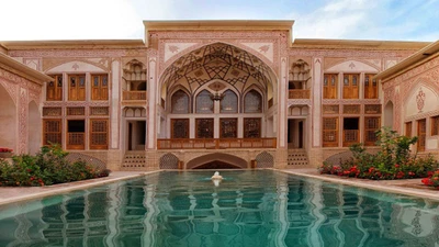 Mahinestan Raheb Hotel