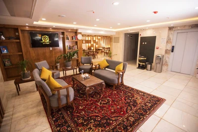 Esfahan Mani Hotel
