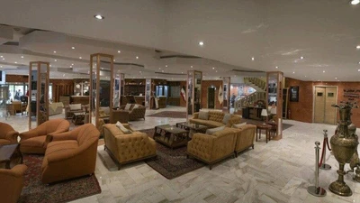 Piroozy Hotel