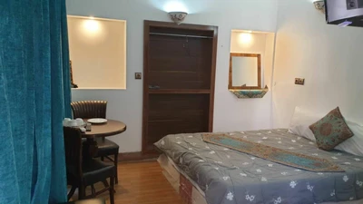 Khan Dohad Hotel