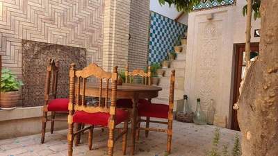 Vaalaad House