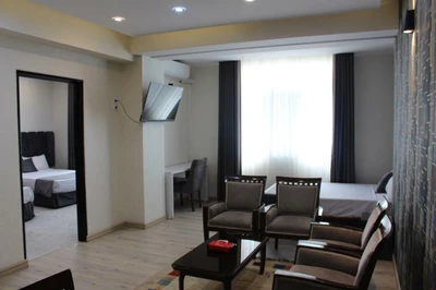 Park Saadi Hotel
