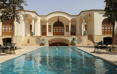 Mandegar Traditional Hotel
