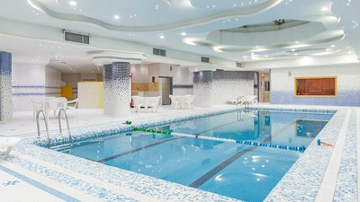 Refah Pardis Hotel