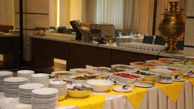 Novin Plus Hotel