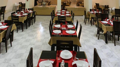 Goldis Hotel
