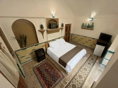 Khesht Abad Hotel