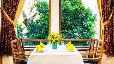 Parsian Hotel