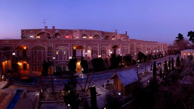 Moshir al-Mamalek Garden Hotel