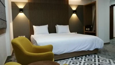 Novin Plus Hotel