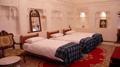 Mahinestan Raheb Hotel