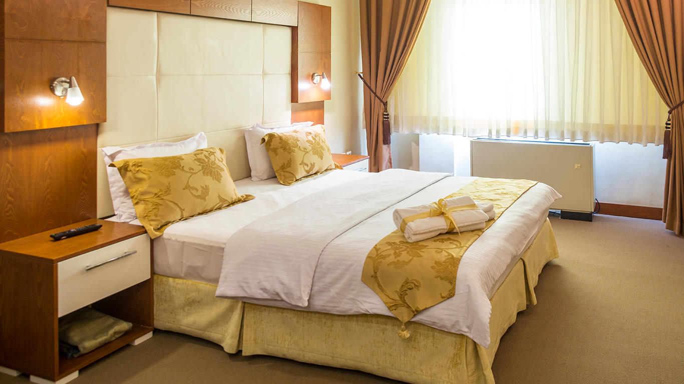 Aban Hotel