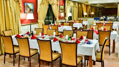 Laleh Hotel