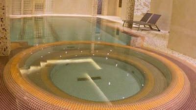 Royal Hotel