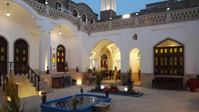 Amirza traditional hotel & hostel
