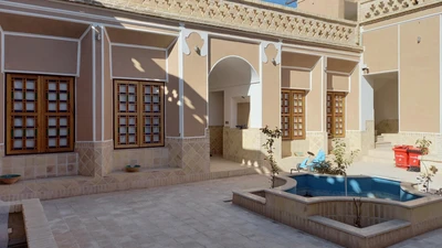 Khansalar Hotel