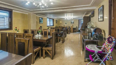 Liyan Hotel