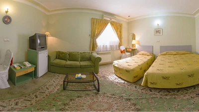 Parseh Hotel