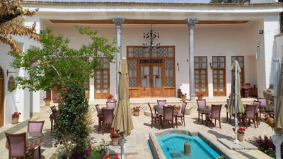 One Thousand and One Night Of Chahar Bagh Hotel