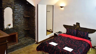 Rose Traditional Hotel