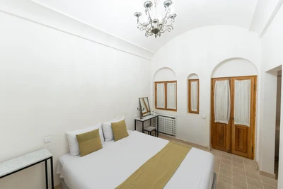 Zavieh Hotel