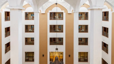 Parsyan Safaieh Hotel