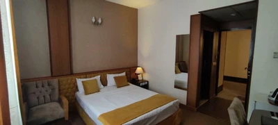 Park Saadi  Hotel
