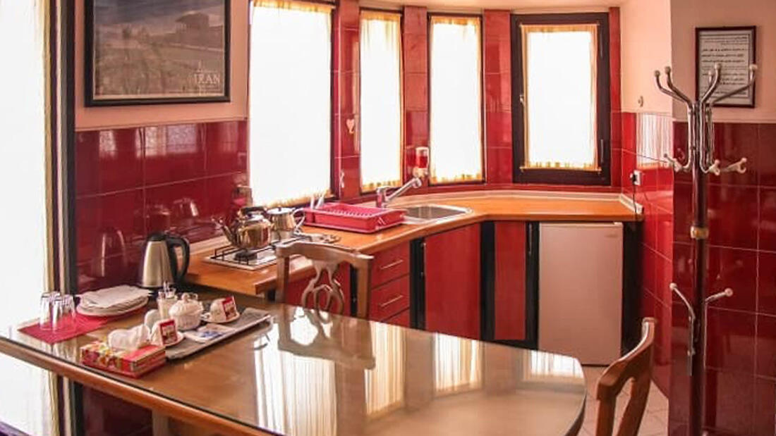 Hasht Behesht Apartment Hotel