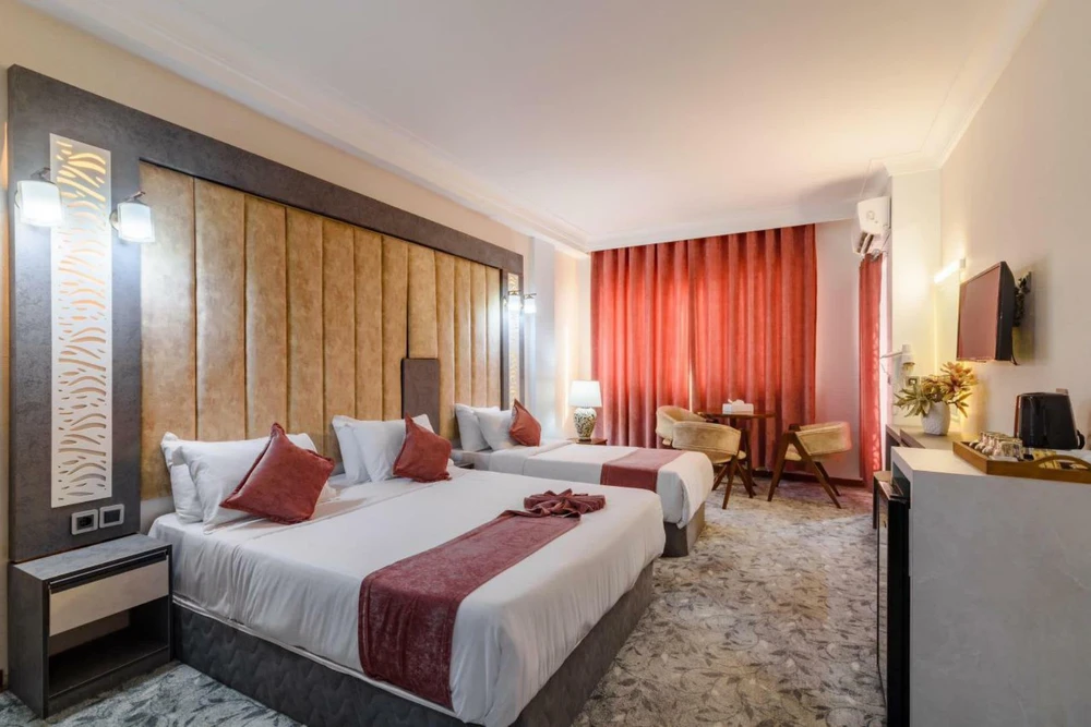 Artemis Hotel