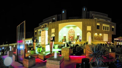 Parsyan Safaieh Hotel