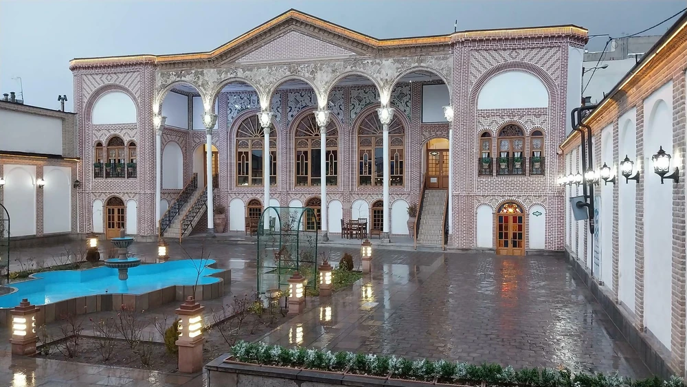 Mirza Mahdi Farashbashi (Sorkh'ei) Mansion