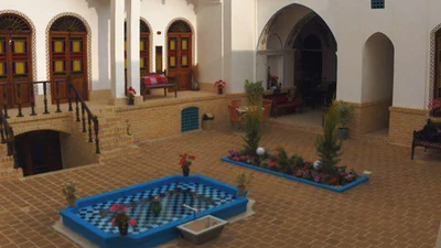 Amirza traditional hotel & hostel