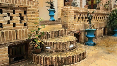 Afzal Traditional House