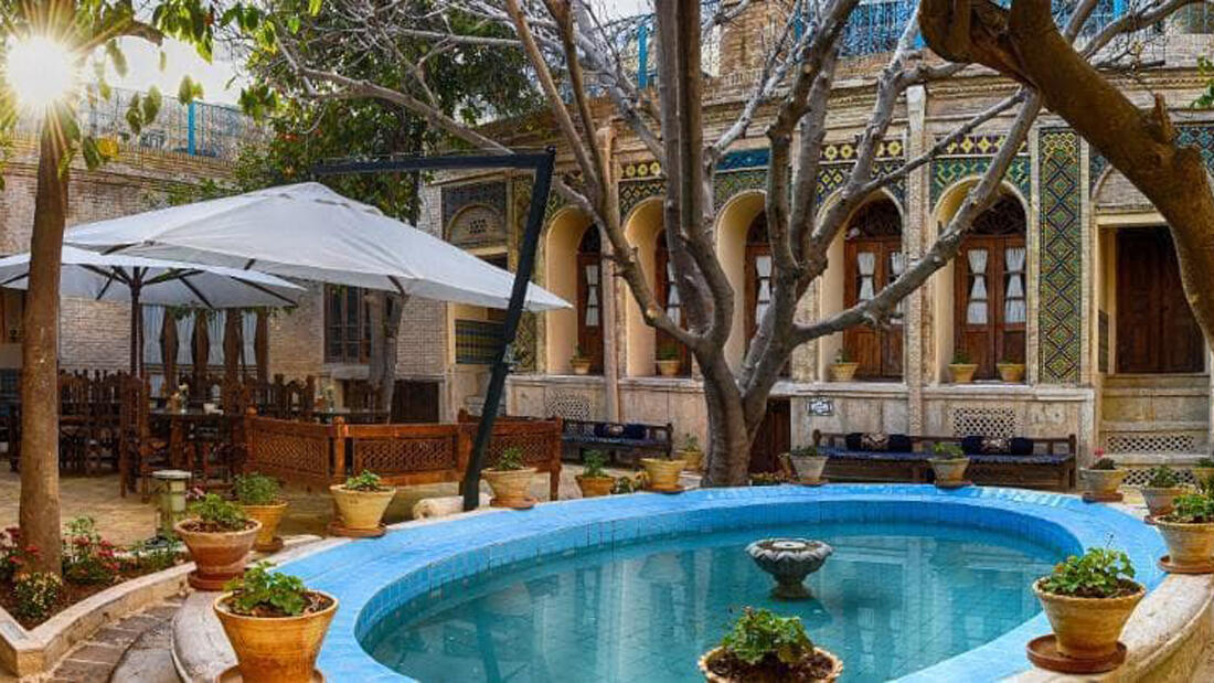 Darvash Traditional Hotel
