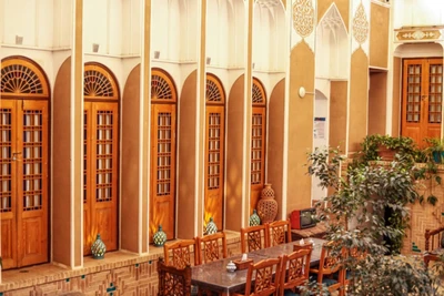 Pars Traditional Hotel