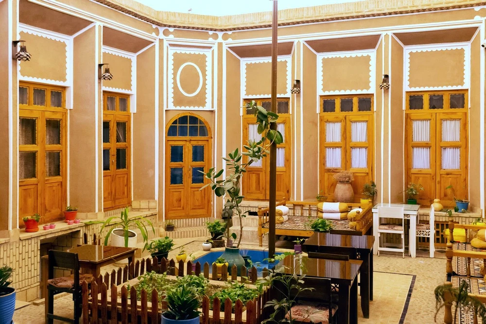 Delkhash Guesthouse