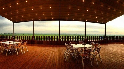 Mizban 5-Star Hotel