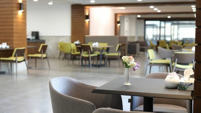 Novin Plus Hotel