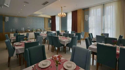 Shirazis Hotel
