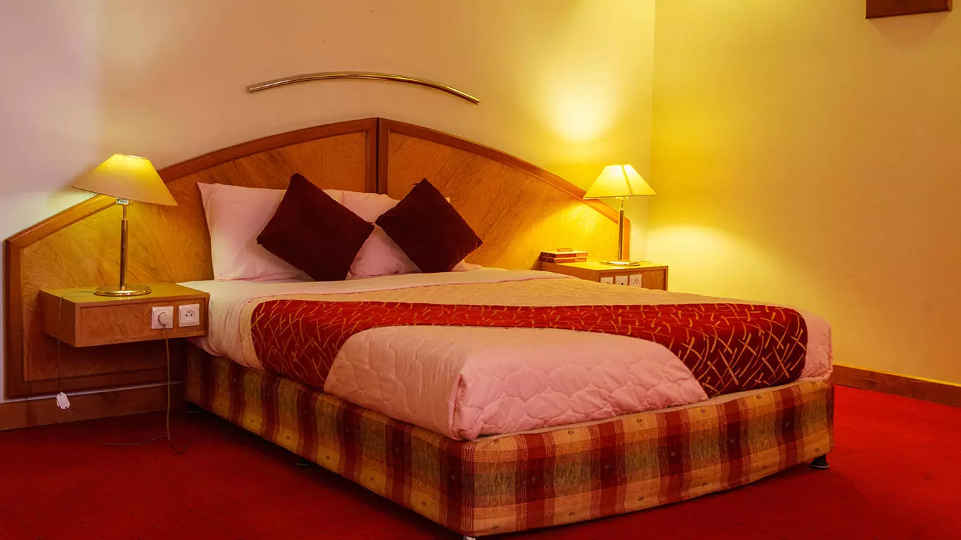 Pars International Hotel