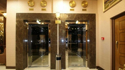 Si-o-Se Pol Hotel