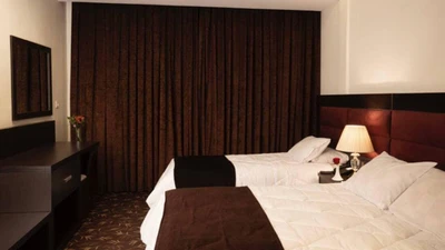 Alzahra Hotel