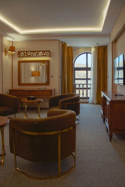 Rose Grand Hotel Shiraz