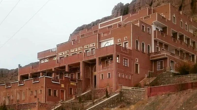 Viona Lantern Hotel